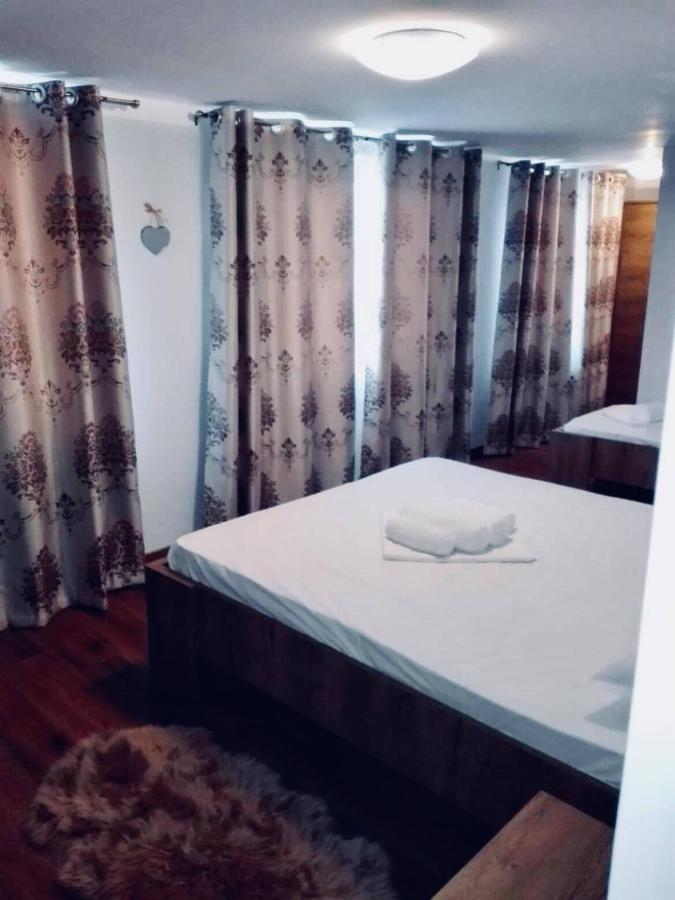 Casa Dianas Hotel Dunavăţu de Jos Bagian luar foto